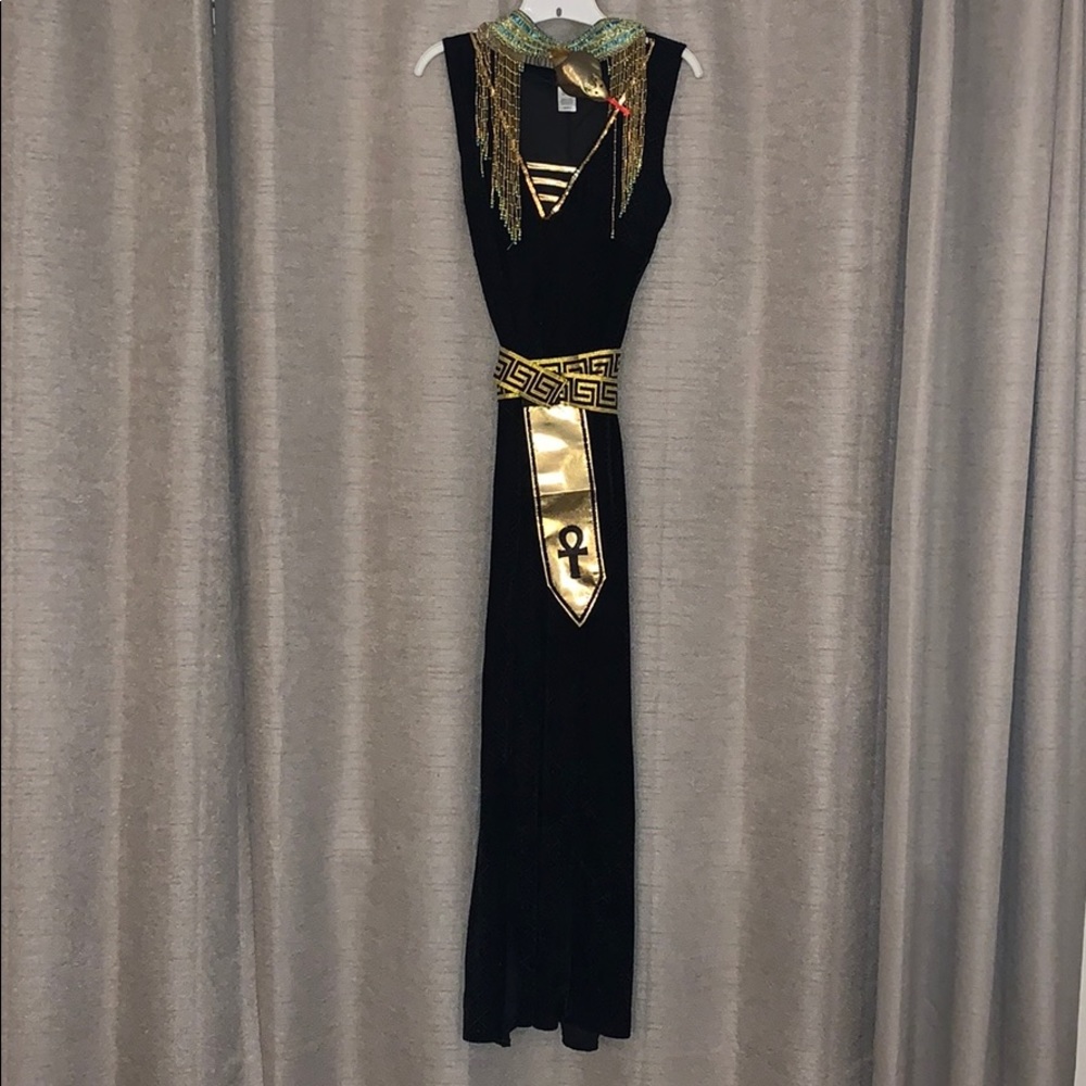Egyptian queen costume
